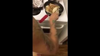 Girlfriend Get’s Fucked While Cooking On Boyfriend’s Snapchat