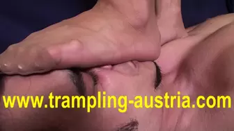 blodn fetish trampling