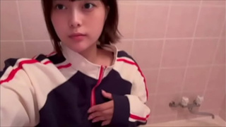 [Karaoke] A plain female college student gets excited when she masturbates in a place where she shouldn't.