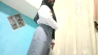 student fucks with boyfriend when coming home from school