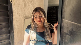 The obedient maid: daring orders for a juicy reward