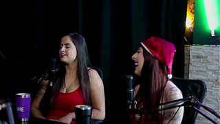 SEE WHAT HAPPENED IN THE CHRISTMAS SPECIAL WITH BURGUESA, RAPHAELA SAVANAH, BRUNA SURFISTINHA, KAROL REDXXX AND ISADORA CLOSEL ON PAPO COM TIFANY (SWING CAST) - PART 6 (WATCH: SHEER RED)