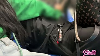 She couldn't stand seeing my erection and gave me a blowjob on the São Paulo subway.