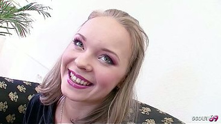 Tiny blonde small Tits Girl Suzi Pick Up for no condom Casting Fuck